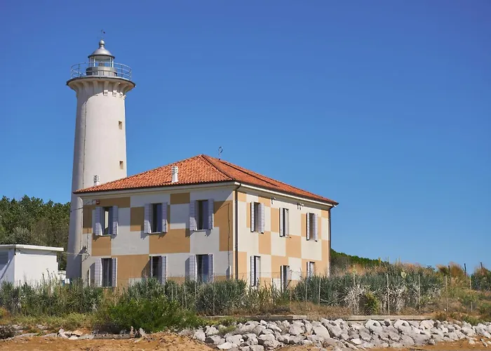 Апартаменти Sunny Retreat Near The Sea-beahost *