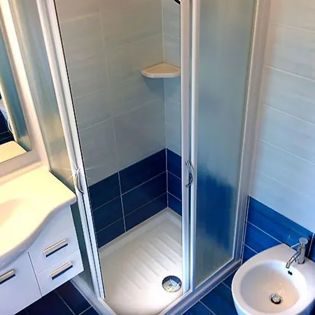 아파트 Sunny Retreat Near The Sea-beahost